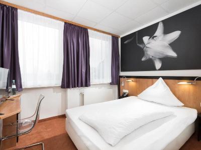 Days Inn Dortmund West Exterior foto